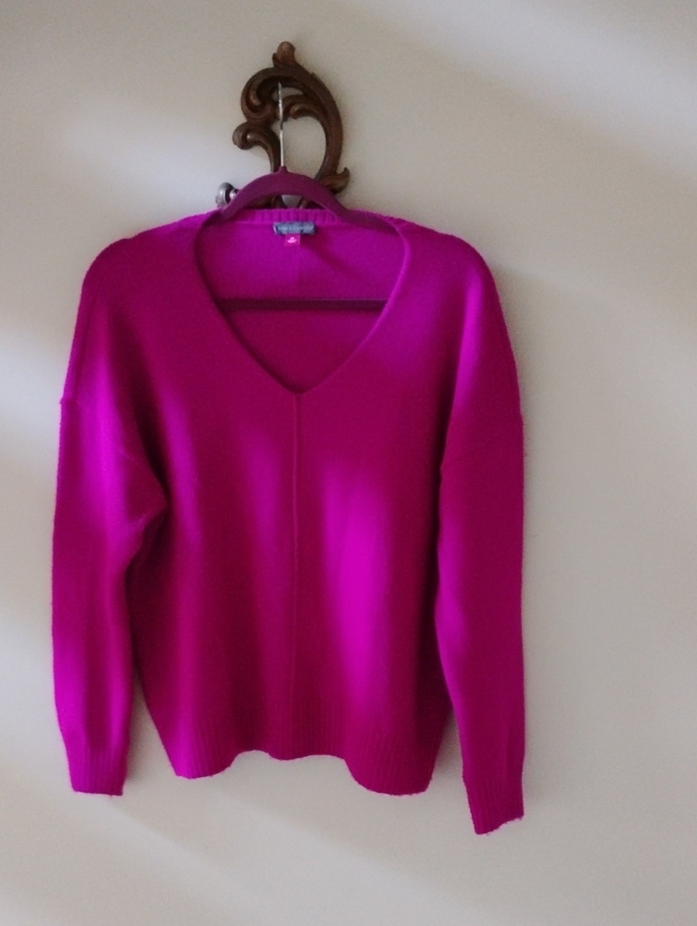 Vince Camuto Women's V-Neck Sweater in Fuchsia